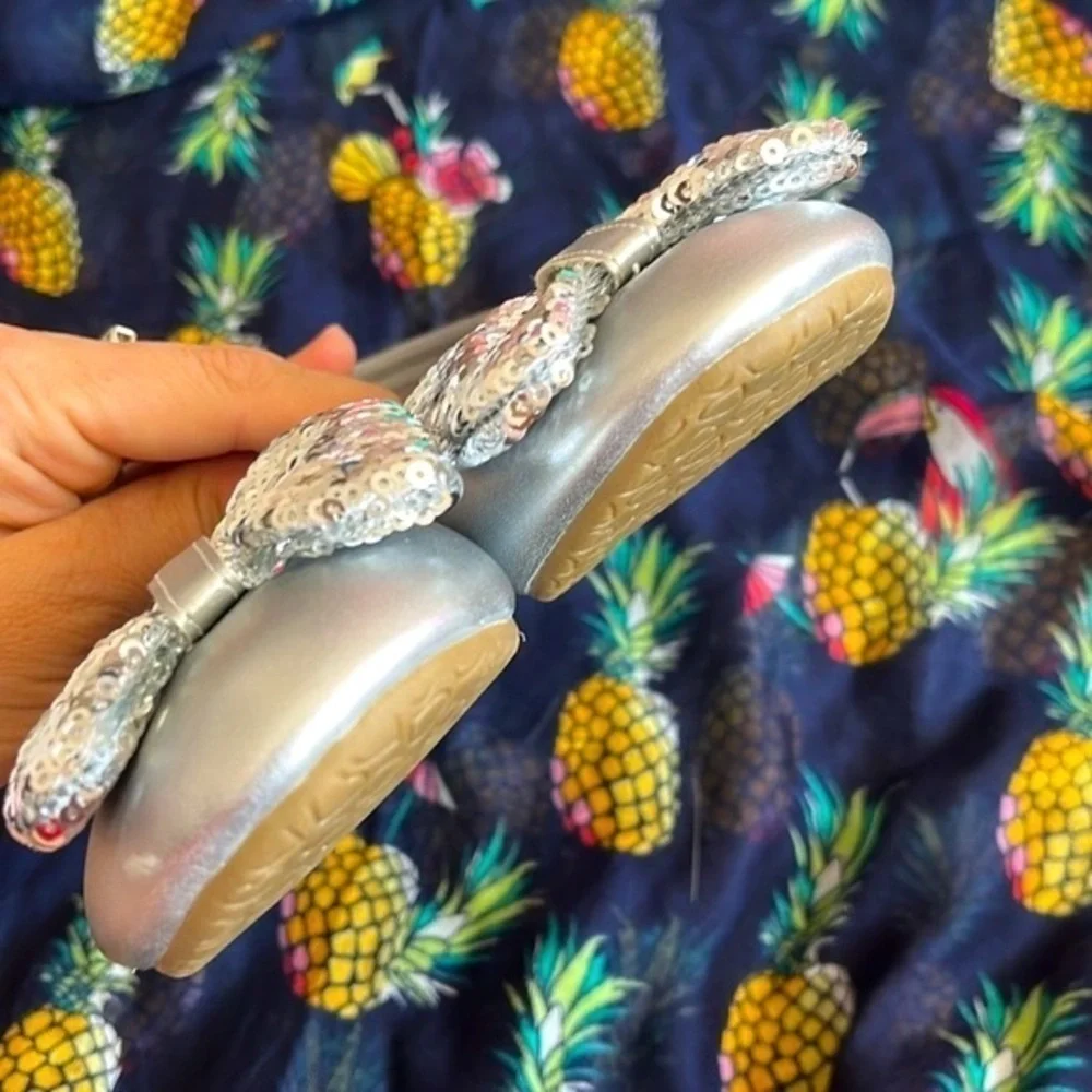 Brand New Rachel Shoes Gabriella Slip On Silver Flats Sequin Bows Round Toe